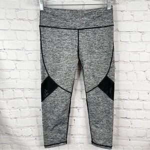 Mono B Leggings Women’s size Medium Cropped Leg